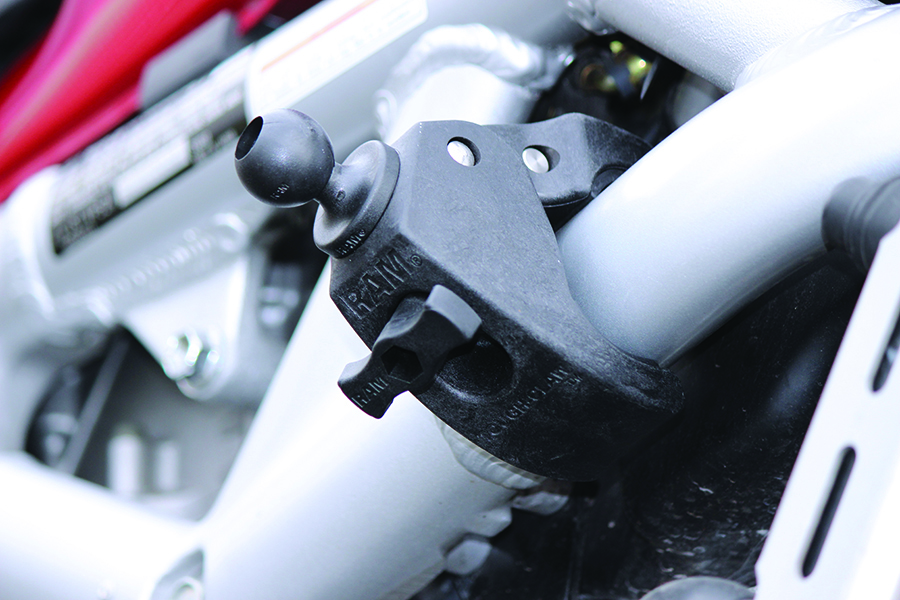 RAP-B-404U Ram Mount Tough-Claw medium Klemmbasis mit B-Kugel 4
