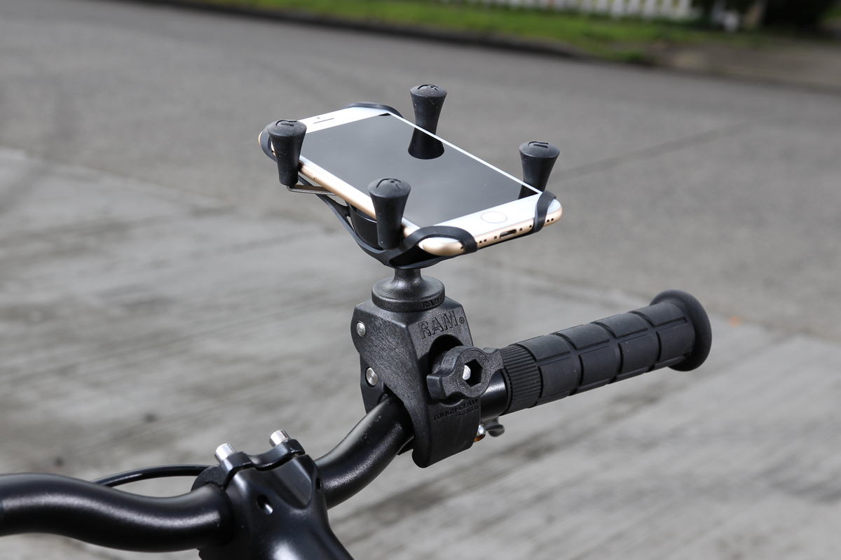 RAM-HOL-UN7-400U Ram Mount X-Grip Universalhalteklammer für Smartphones mit kleiner Tough-Claw 9